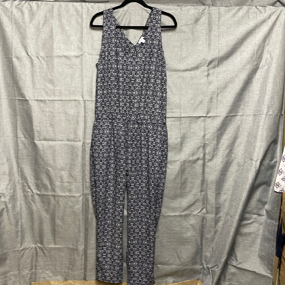 Splendid sleeveless jumpsuit. Navy and white. Size XL. EUC